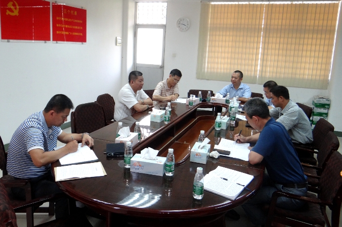 管理二黨支部召開專題組織生活會